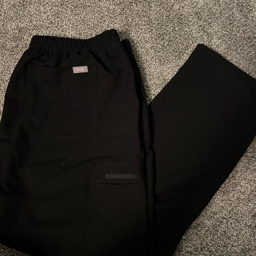 FIGS Black Scrub Pants